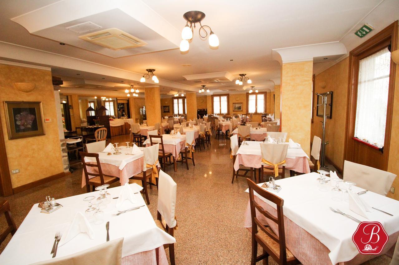 Bed and Breakfast Trattoria Bettola Лонато Экстерьер фото
